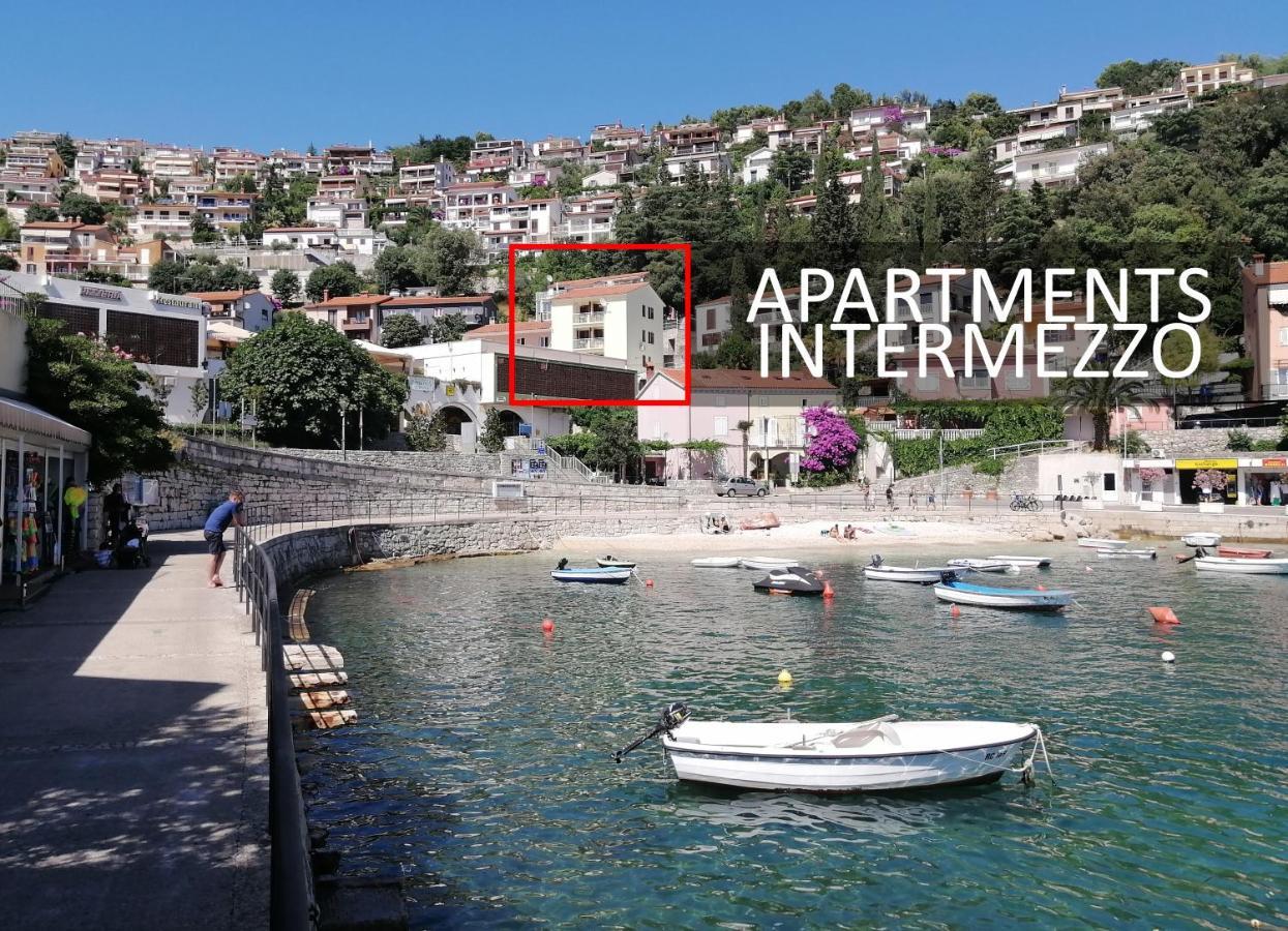 Apartment Suzie Q - Intermezzo With Sea View Rabac Bagian luar foto
