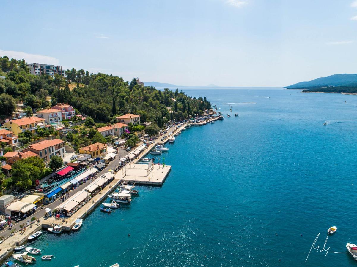 Apartment Suzie Q - Intermezzo With Sea View Rabac Bagian luar foto